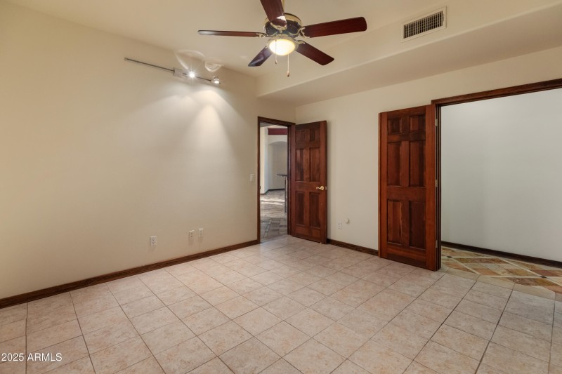 5830 E Restin Rd-51