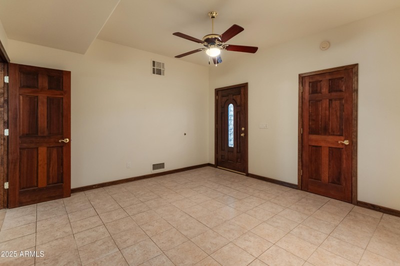 5830 E Restin Rd-52