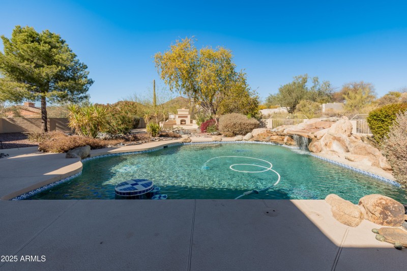 5830 E Restin Rd-68