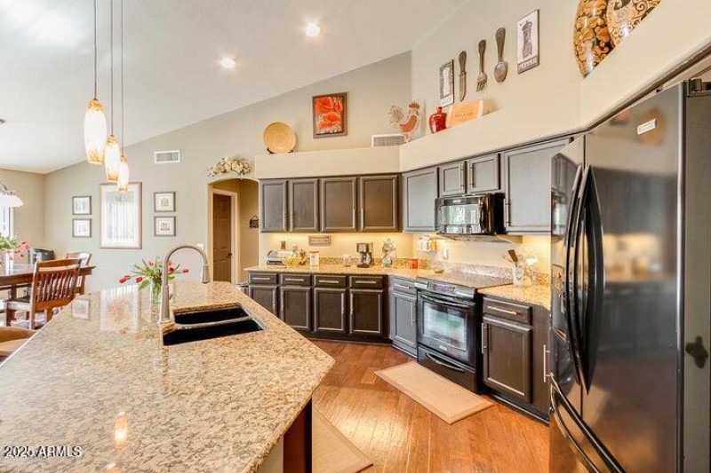 9441 E Juanita Ave Kitchen Pic #2