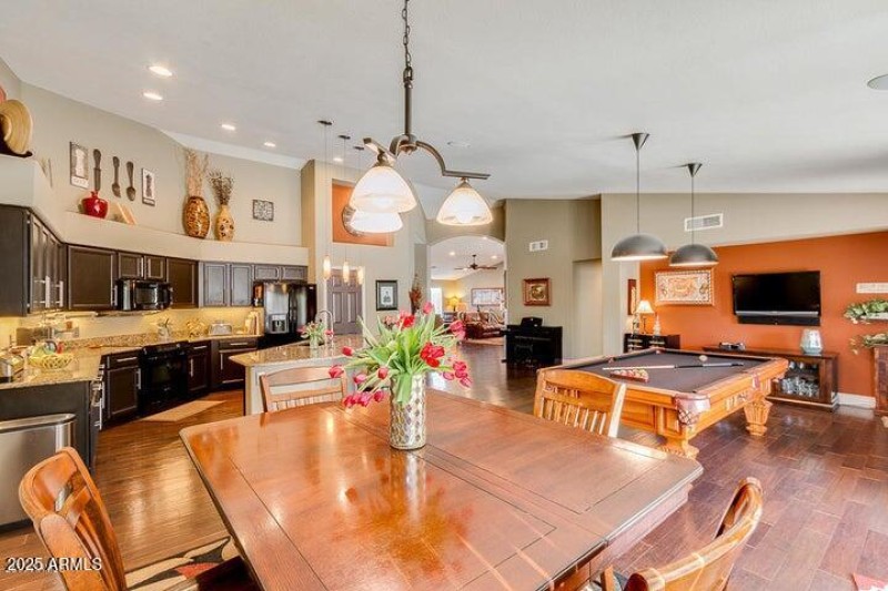 9441 E Juanita Ave Kitchen Pic #3