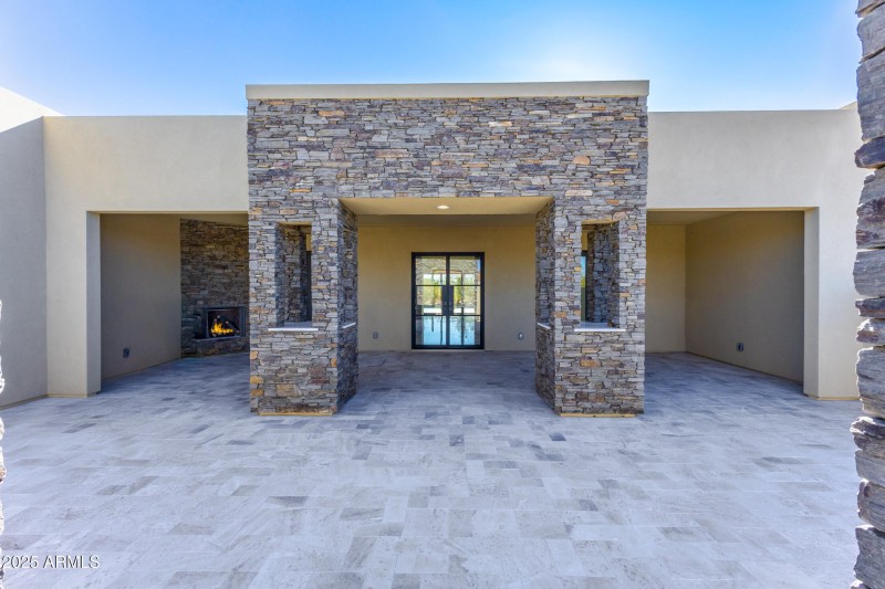 Private Courtyard
