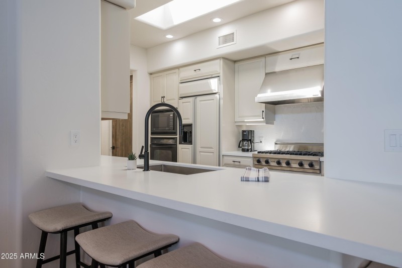 009_Kitchen