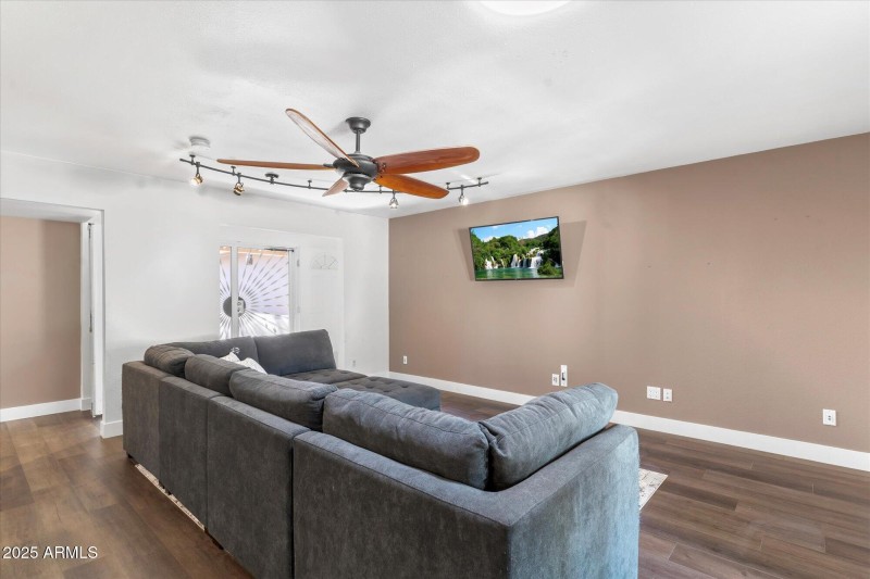 Spacious Family Room
