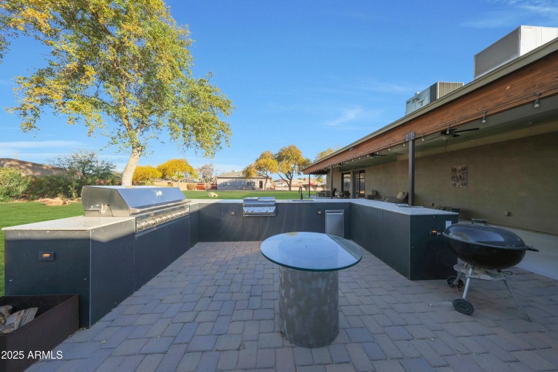 OutdoorKitchen2