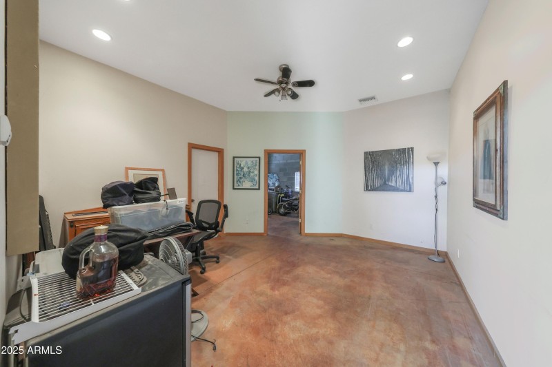 Room2in Shop