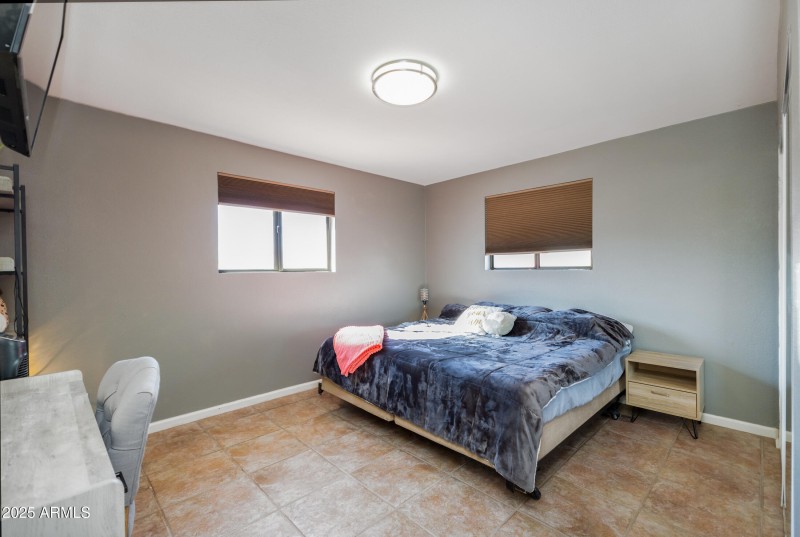 10212 S 47th Ave-18