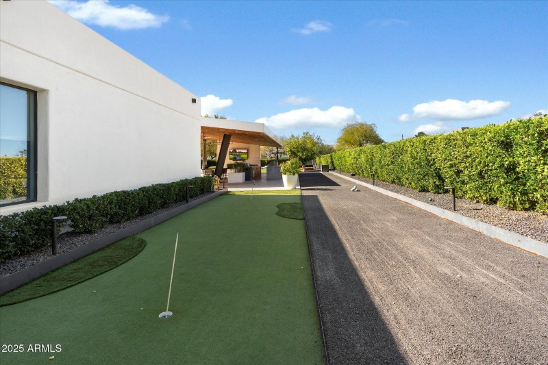 Backyard Putting Green