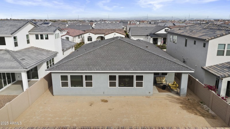 Large Exterior Yard