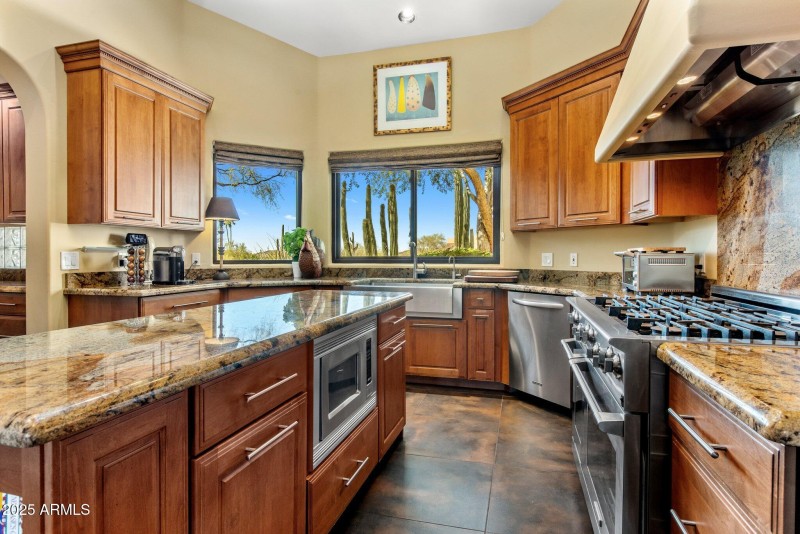 Kitchen 2