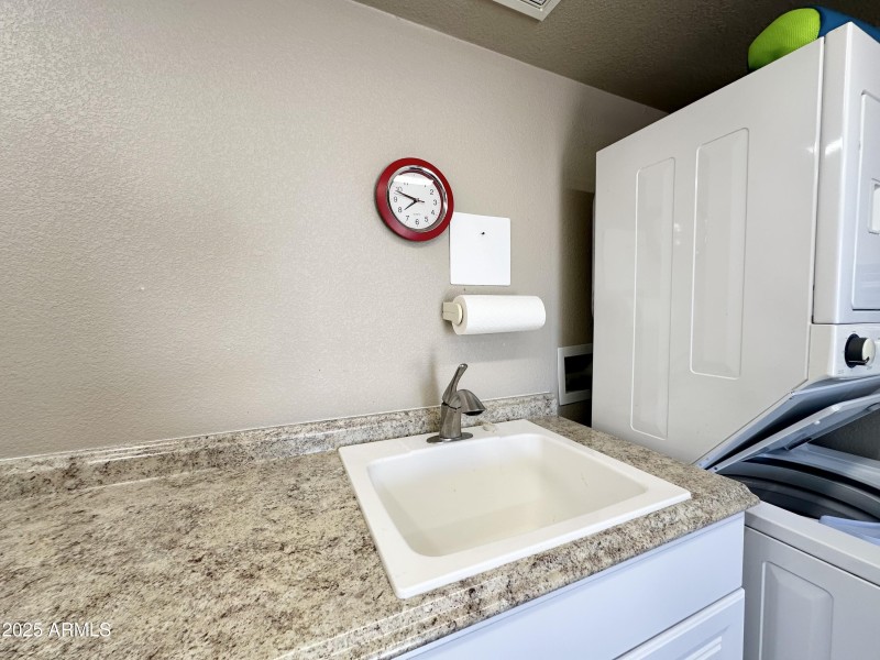 UTITLITY SINK