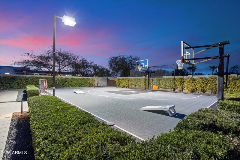 Sport court