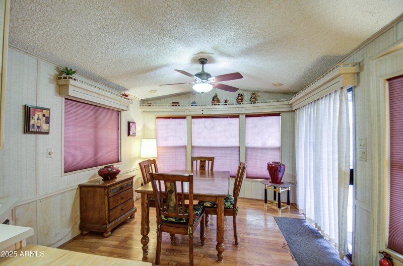 Dining Area 4