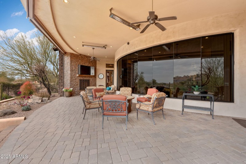 9161 E SUPERSTITION MOUNTAIN Drive