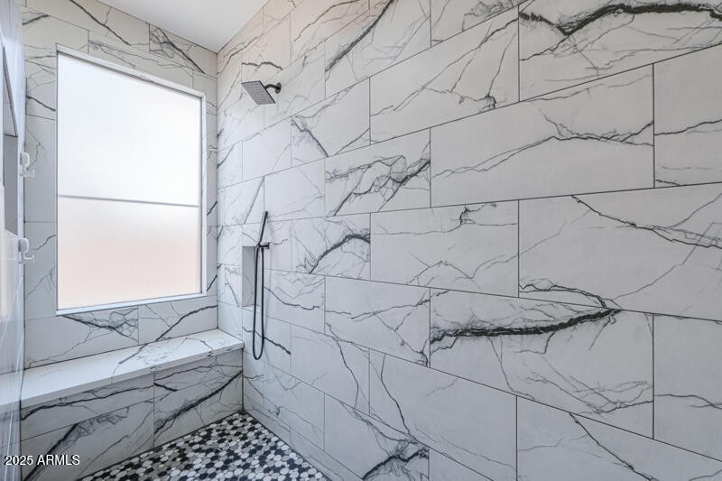 Overhead rain shower & wall head