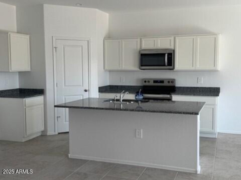Harris Kitchen