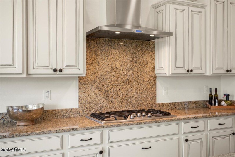 Gas Cooktop and Hood