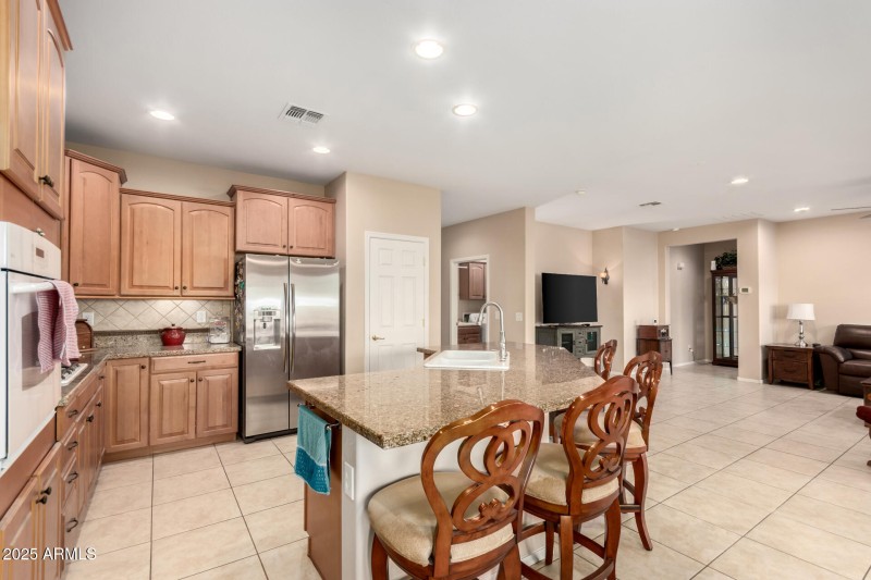15 Riverbank