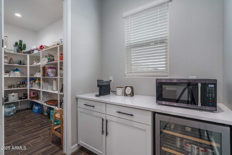 10) PANTRY