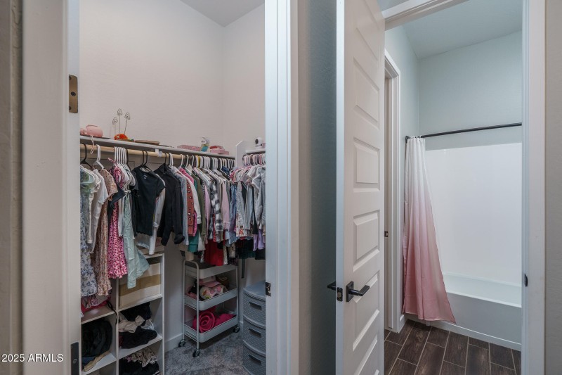 21) BED 3 CLOSET