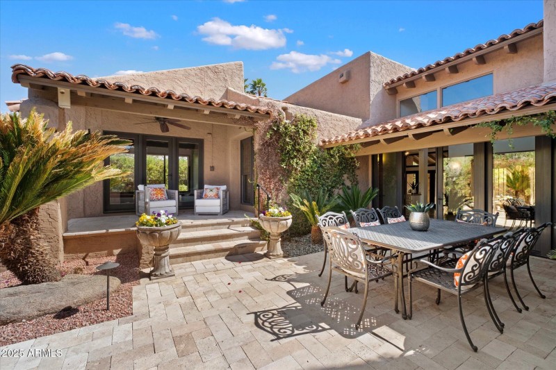 Dining Courtyard