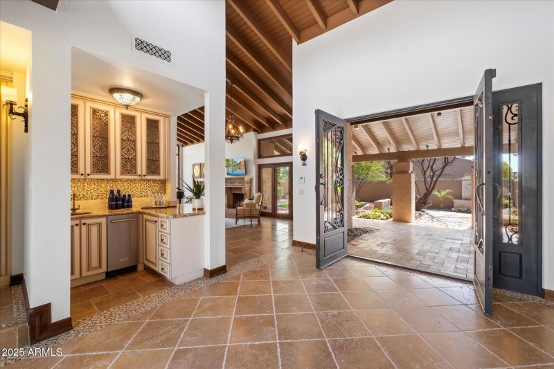 Front Entry/ Wet Bar