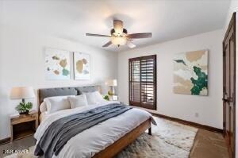 Secondary bedroom
