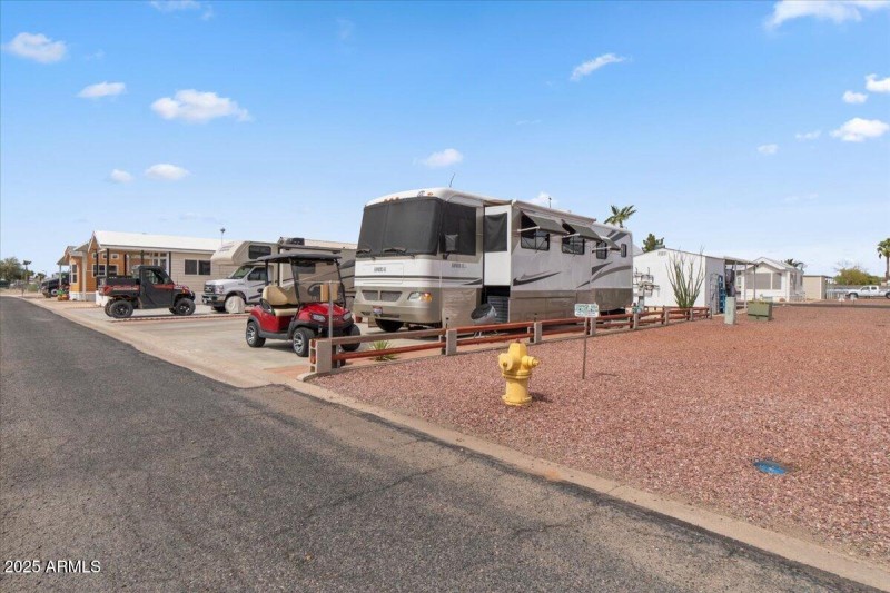 05-Front of lot