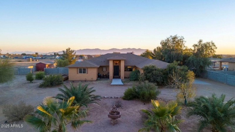 23011 W. WILDCAT DR