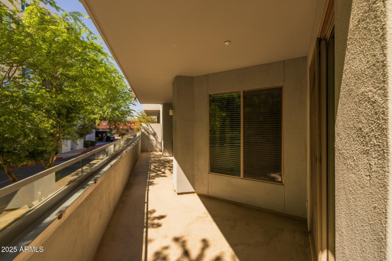 27)BACK OF HOME