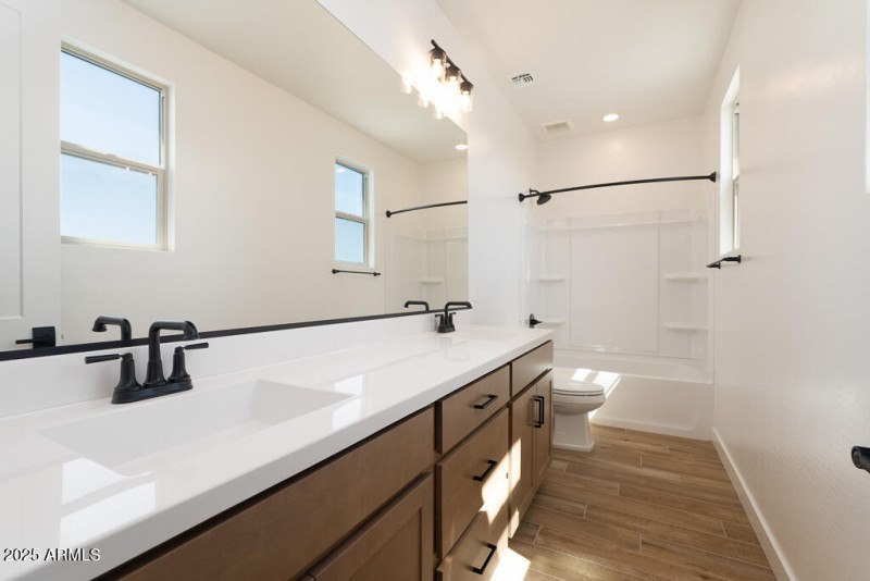 Waterston Central 283 - Bathroom 2-1MLS