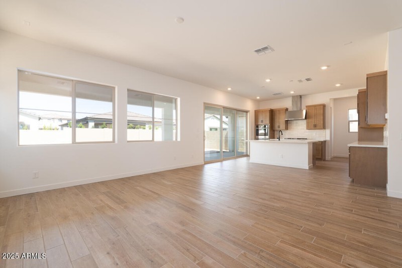 Waterston Central 283 - Dining-3MLS