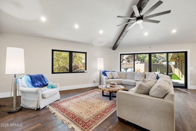 014_Living Room