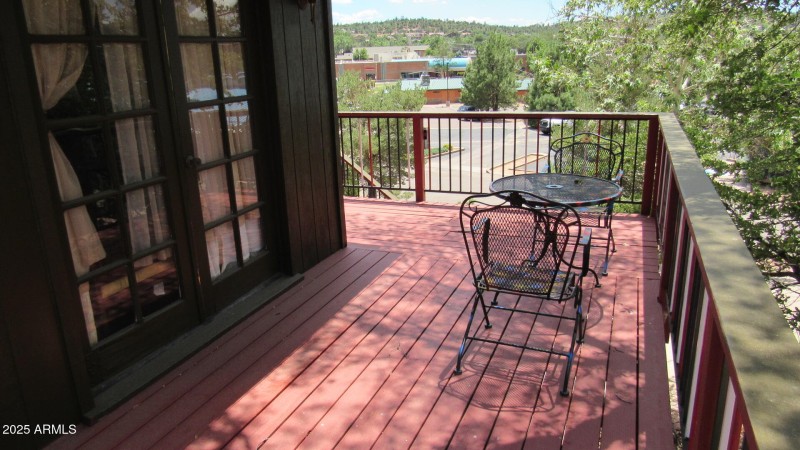 Side deck a