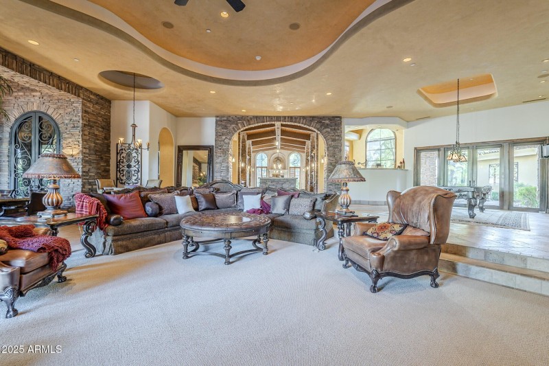 044_Living Room