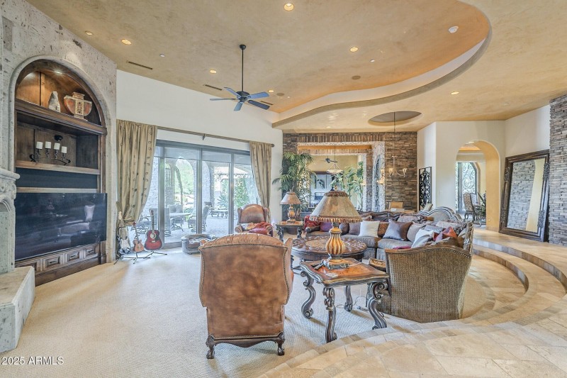 045_Living Room