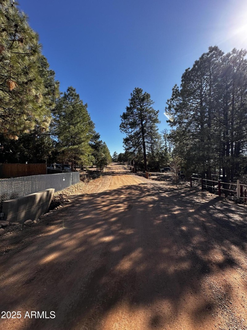 Rim Lakes Rd