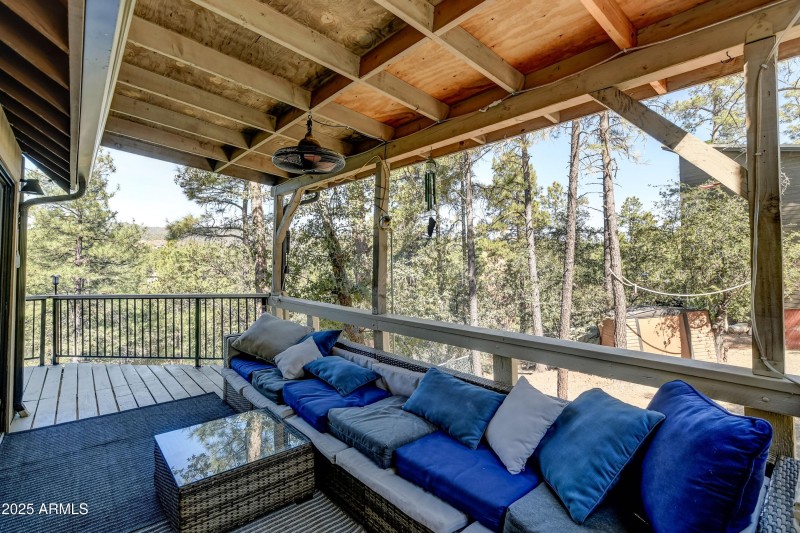 North deck sitting area