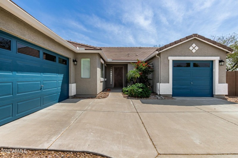 3 car garage