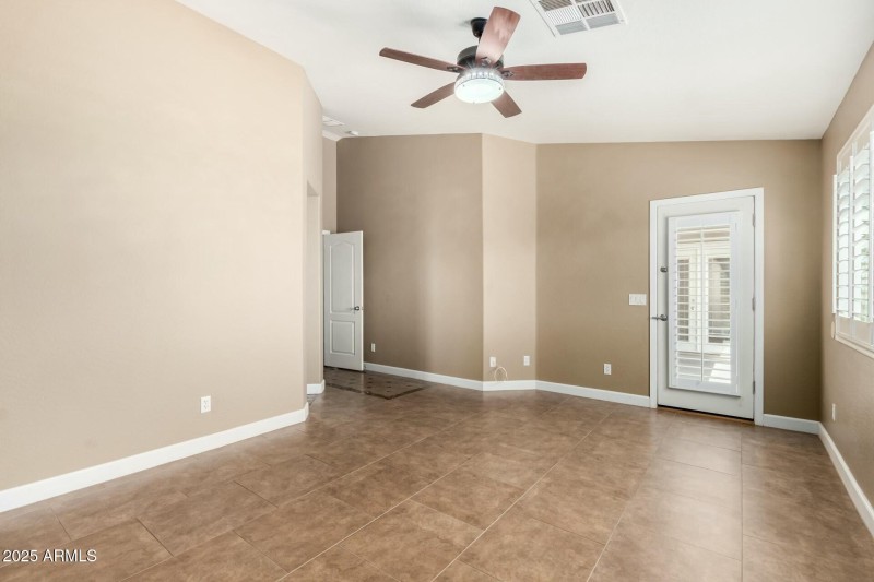 Sep/Exit Bedroom