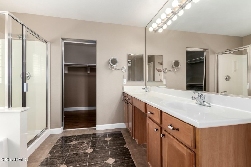 Double Sinks
