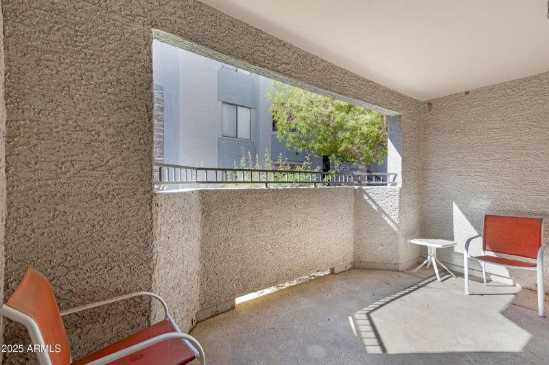 2025 E Campbell Ave apt 114-21