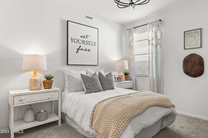 11-web-or-mls-25586-n-183rd-ln-11
