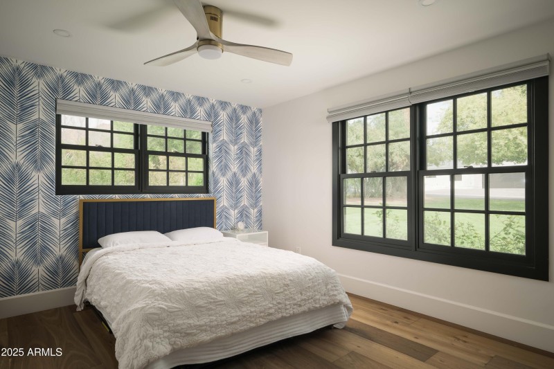 Royal Bedroom 2