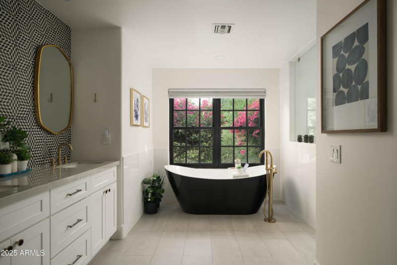 Royal soaking tub