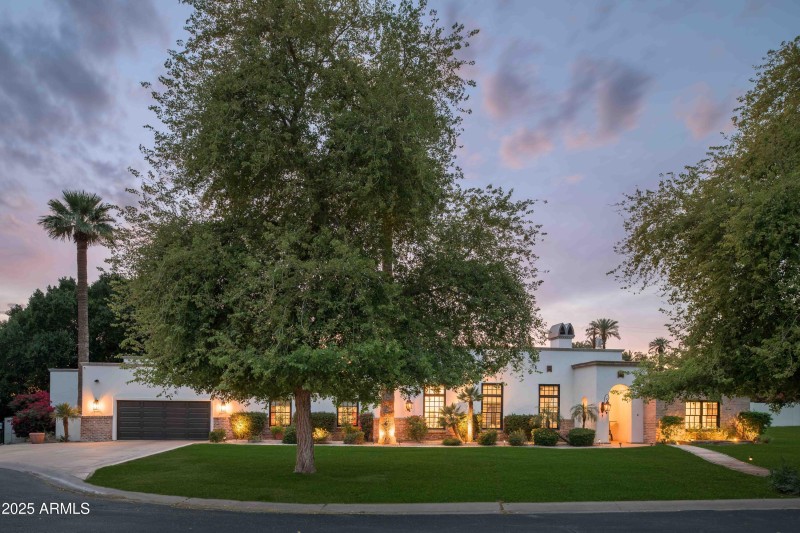 Royal curb appeal