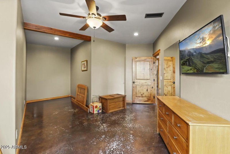 Hobby or Bonus Room