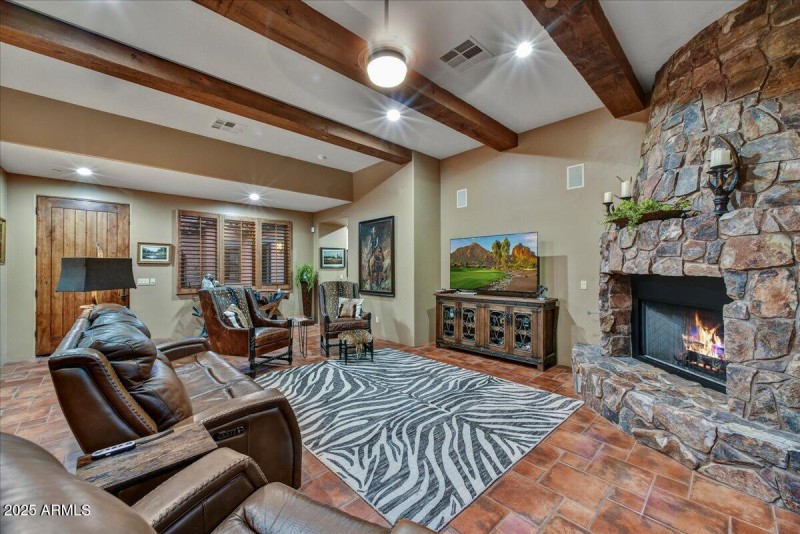 15-Family Room