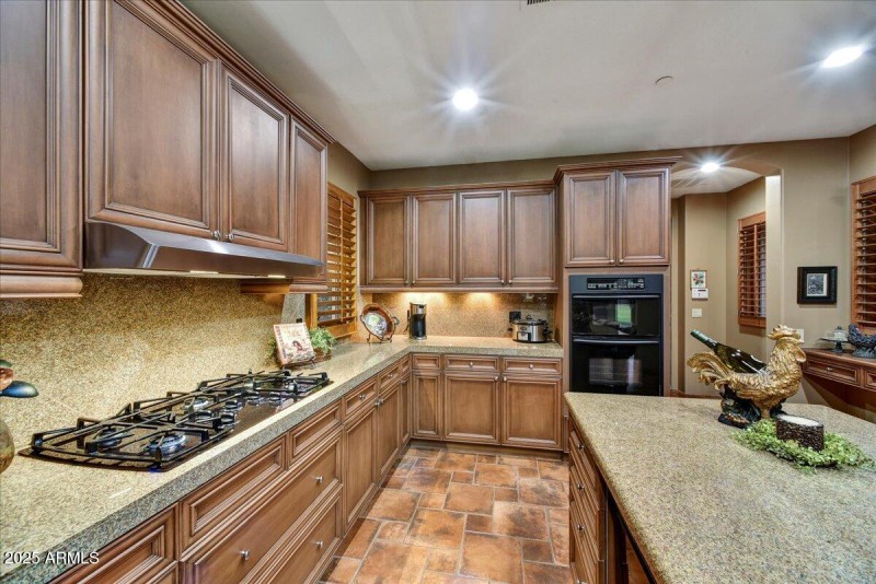 21-Kitchen Detail