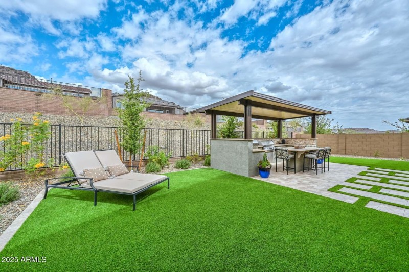 Backyard-Ramada2